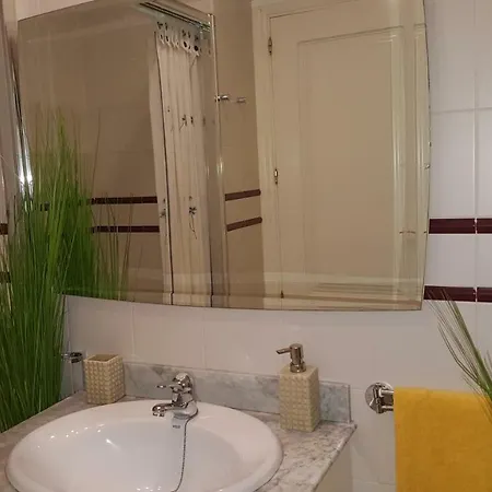 The Διαμέρισμα *